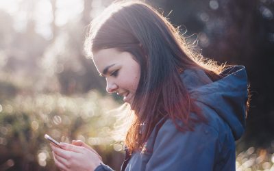DEPENDÊNCIA AOS SMARTPNONES – CARACTERÍSTICAS PREOCUPANTES DOS JOVENS